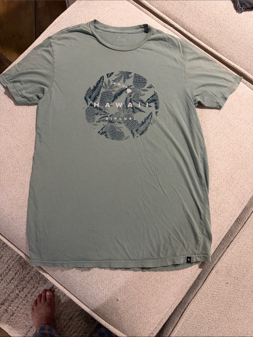 Rip Curl Men’s Sage Green Hawaii Graphic Tee